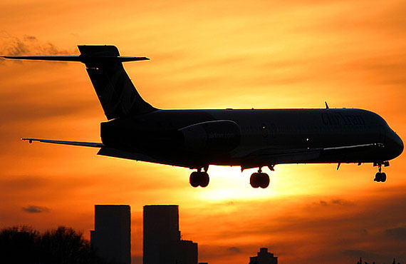 ͼ�ģ�����717�ɻ�(4)