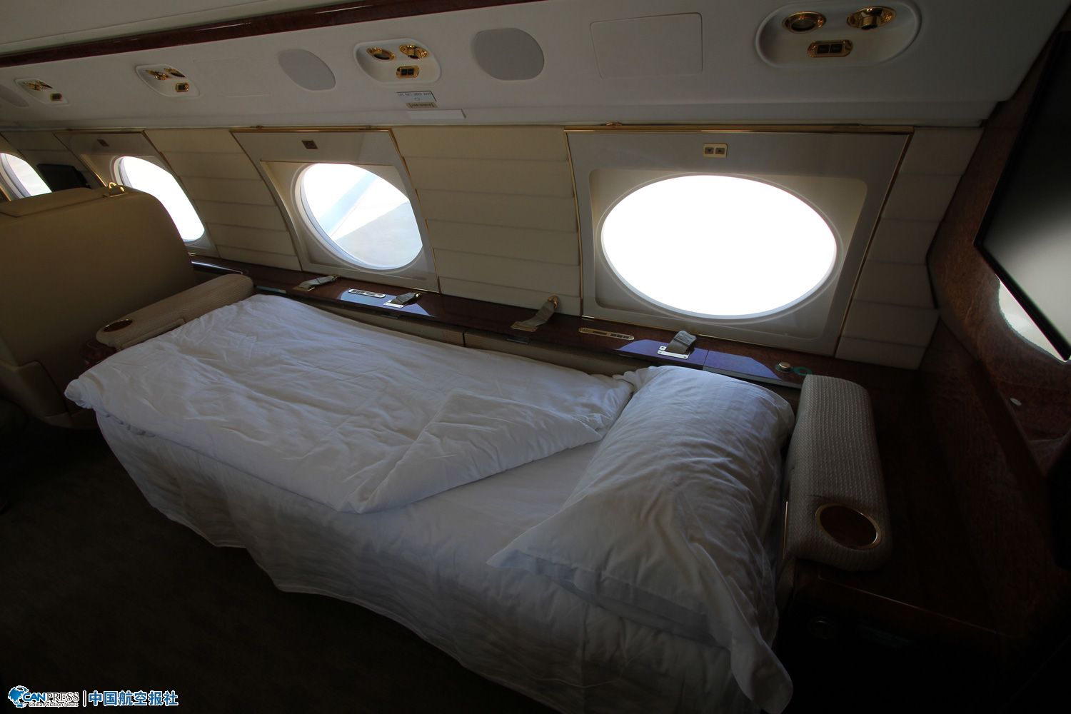 ��¹����B-8097����V�����