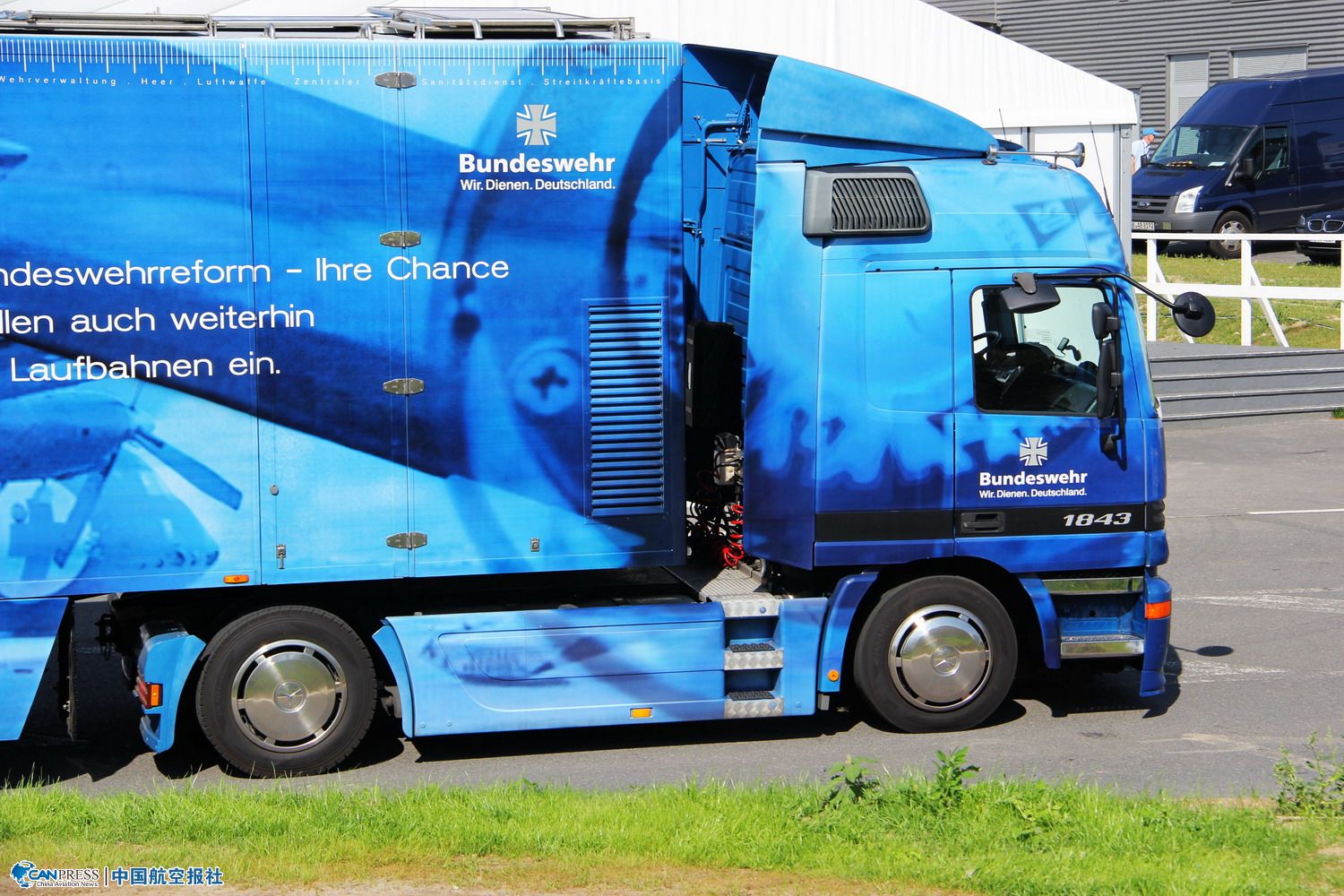 ���ֺ�չ��չ֮�¹������������